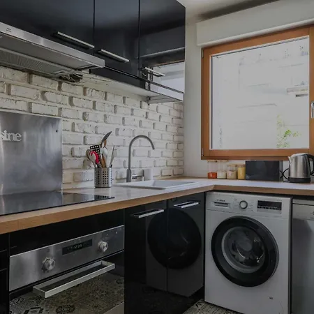 Comfortable With Balcony 1bd For 2p - شقة لوفالوا بيريه